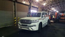 2018 TOYOTA Land Cruiser PLATINUM Fully Loaded with KDSS Dubai Edition