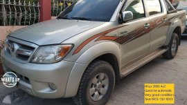 SELLING TOYOTA Hilux 2006 matic gas
