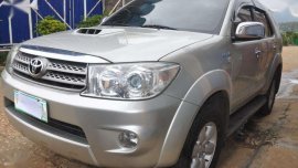 2011 Toyota Fortuner 4x4 AT FOR SALE