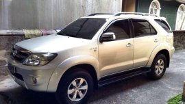 Toyota Fortuner Gas 2006 model
