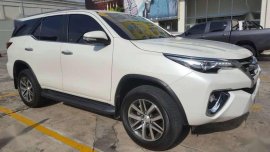 Toyota Fortuner V 2016 Pearl White