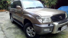 2000 TOYOTA Land Cruiser v8 in very good condition