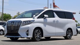 Toyota Alphard 2015 White Van For Sale 