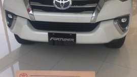 2018 Toyota Fortuner V Dsl White Pearl For Sale 