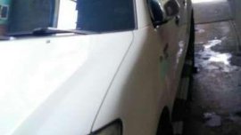 SELLING TOYOTA Hilux j 2010 registered until 2019 
