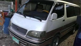 Toyota Hi ace Manual Diesel 2000 FOR SALE