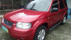 2005 Ford Escape XLT ( top of the line )