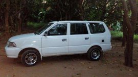 SELLING TOYOTA Revo 2L DLX 2001