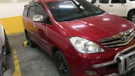 SELLING TOYOTA Innova J 2010