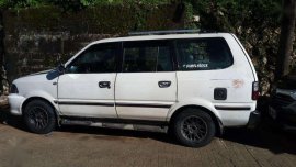 SELLING Toyota Revo 2003