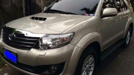 2012 Toyota Fortuner 30V 4x4 AT Top of the Line