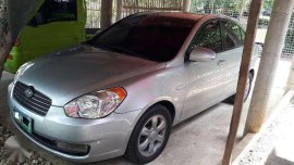 SELLING Hyundai Accent 2010