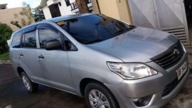 SELLNG TOYOTA Innova 2.5 2015