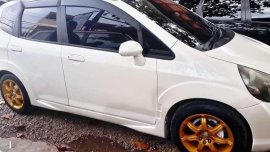 Honda Fit 2008 Pearl white FOR SALE