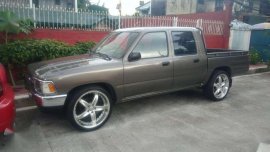1996 Toyota Hilux 4x2 2L engine Manual trans