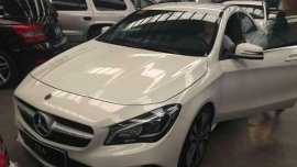 2017 Mercedes Benz CLA 180 Luxury Line For Sale 