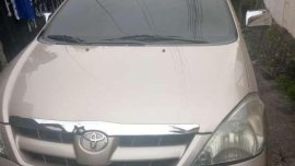 2005 Toyota Innova E FOR SALE