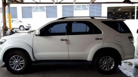 For Sale 2014 TOYOTA Fortuner 4x2 2.5L G Dsl M/T White. 