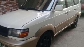 Toyota Revo Glx 2000 White For Sale 