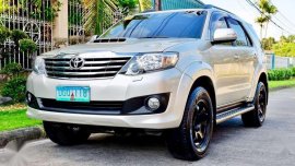 Toyota Fortuner diesel automatic 2013 FOR SALE