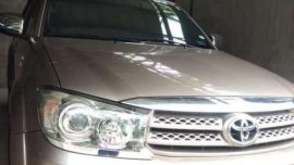Toyota Fortuner g 2009 FOR SALE