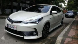 2018 TOYOTA Corolla Altis 2.0V White Pearl - TOTL - Like New