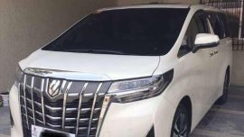 For sale TOYOTA ALPHARD 2019 NEW LOOK.