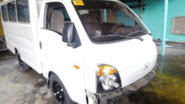 Almost brand new Hyundai H-100 Diesel 2015