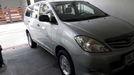 Toyota Innova j 2011 FOR SALE