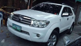 2011 Toyota Fortuner G FOR SALE! Diesel Engine