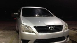 Toyota Innova E 2013 first onwed 