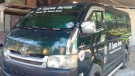 TOYOTA Hi-Ace Commuter Van 2009 Model