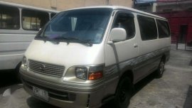 2004 Toyota Hiace commutter van dsl local
