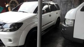2007 Toyota Fortuner g at gas FOR SALE