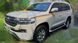 New 2018 TOYOTA Land Cruiser Bullet Proof Armored LC200 Dubai Level B6