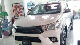 NEW TOYOTA HILUX 4X2 E M/T 2018
