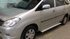 SELLING TOYOTA Innova j diesel 2008 model
