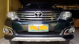 SELLING TOYOTA Fortuner diesel 2012