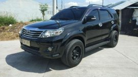 Toyota Fortuner g 2013 manual FOR SALE