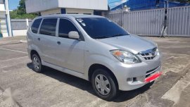 Toyota Avanza 2011 model MT