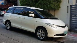 2009 Toyota Previa pearl white automatic