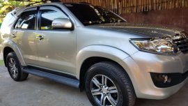 Toyota Fortuner A/T 2.5G 2012 model FOR SALE