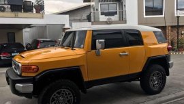 SELLING TOYOTA FJ Cruiser 2016 loaded