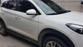 Hyundai Tucson 2016 for assume balance grab ready
