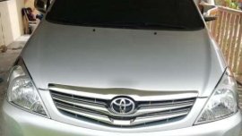 Toyota Innova V 2009 FOR SALE