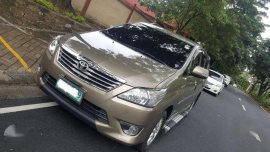 TOYOTA Innova G 2013 - super fresh