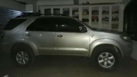 2011 Toyota Fortuner 2.5G Diesel FOR SALE