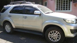 2012  Toyota Fortuner 4x2 Price:900,000 php negotiable