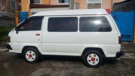 Toyota Lite Ace (White) 1995 Model
