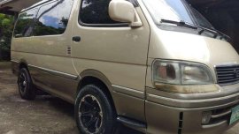 2010 Toyota Hi Ace Fresh in and out 